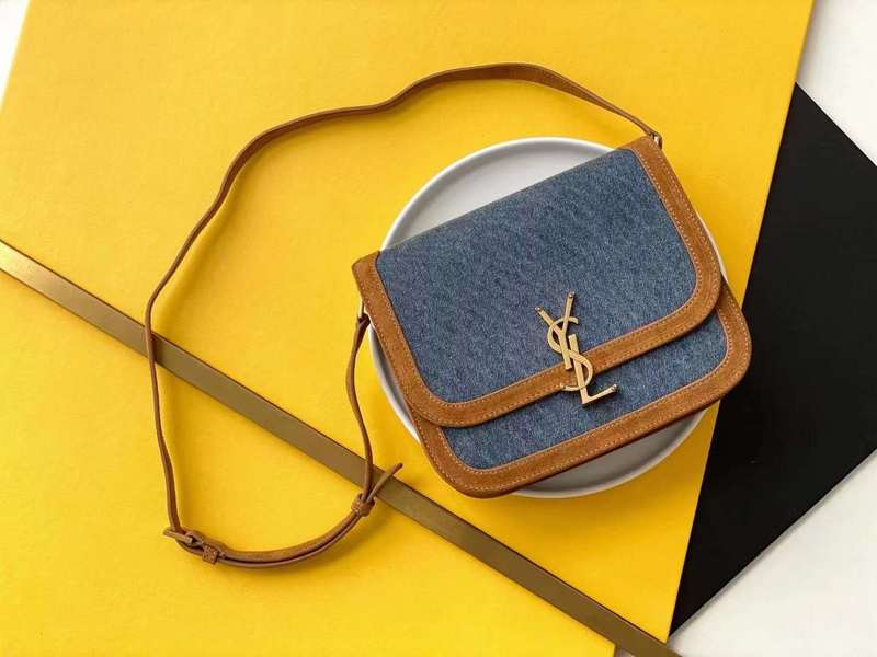Yves Saint Laurent Editorial Refined Handbag