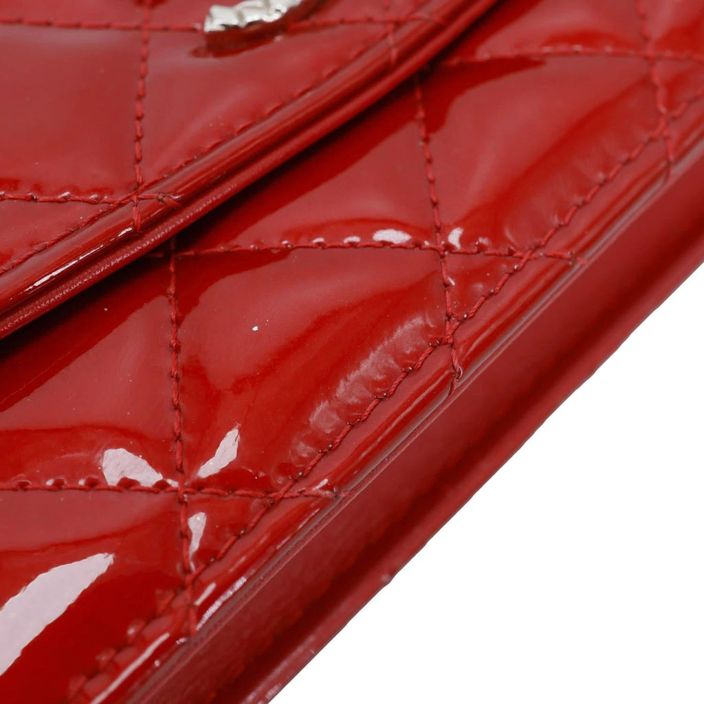 CHANEL Brilliant WOC Quilted Patent Leather Crossbody Wallet Red