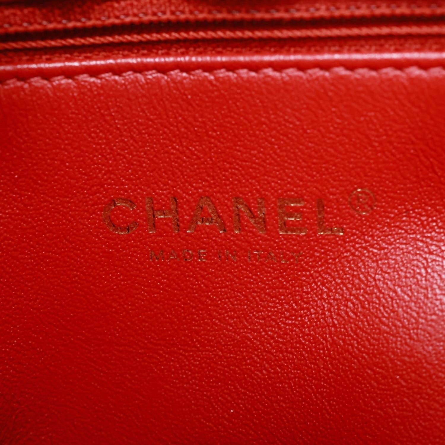 CHANEL Envelope Flap Lambskin Chevron Stitched Leather Crossbody Bag Red