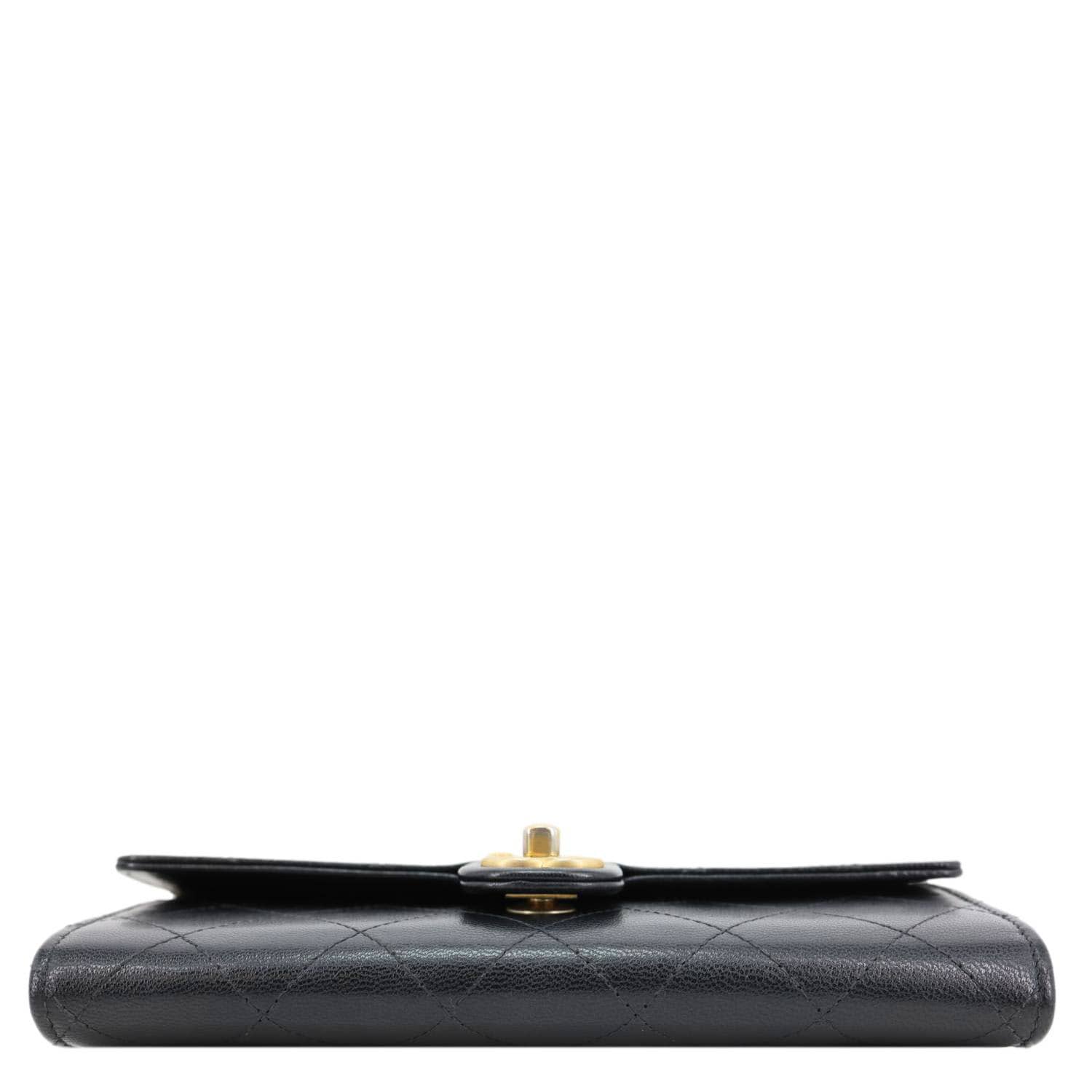CHANEL Chic Pearls Quilted Goatskin Leather Clutch On Chain Black