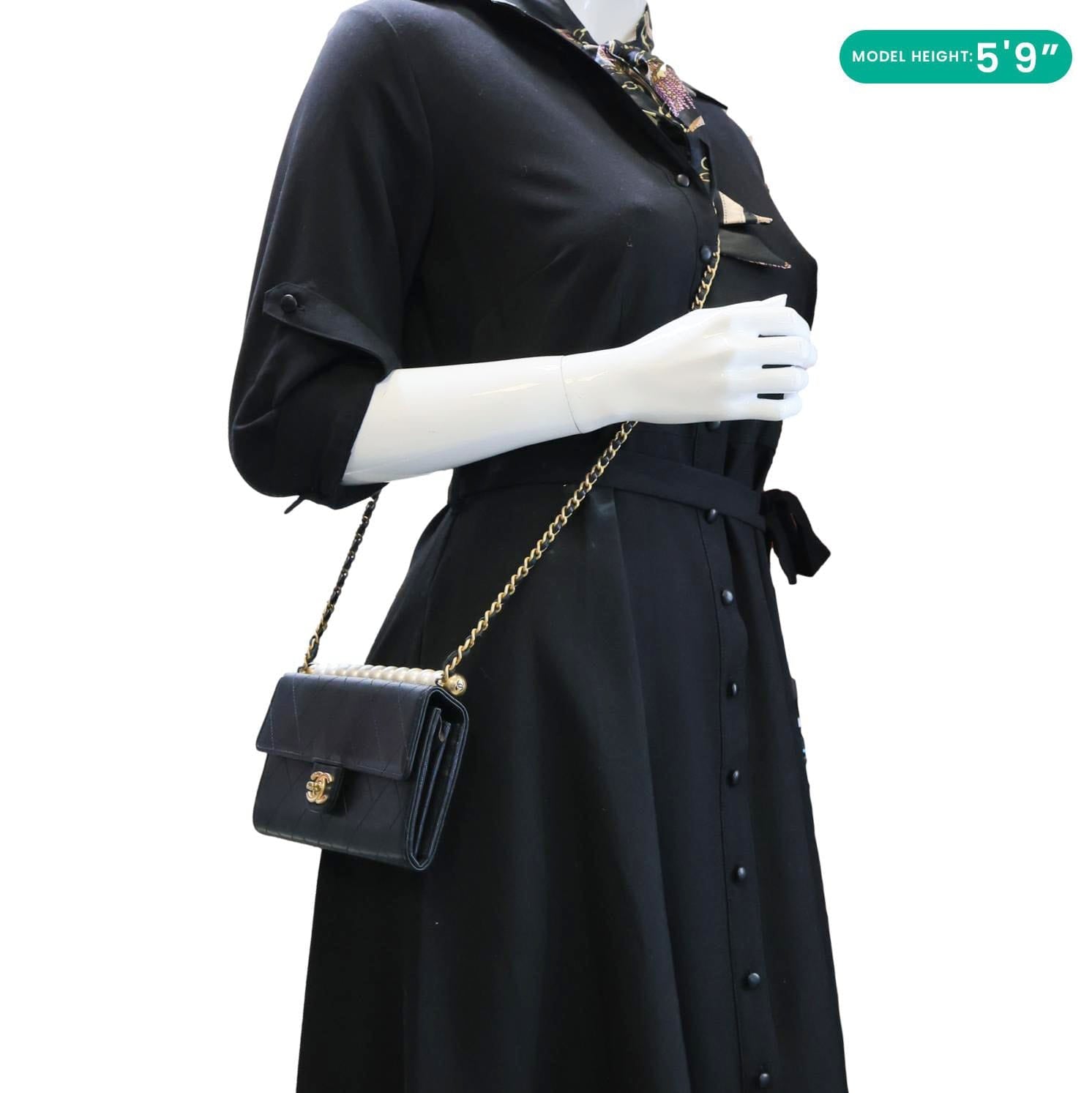 CHANEL Chic Pearls Quilted Goatskin Leather Clutch On Chain Black