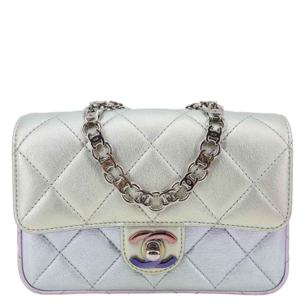 CHANEL Gradient Metallic Quilted Calfskin Leather Clutch Bag Silver