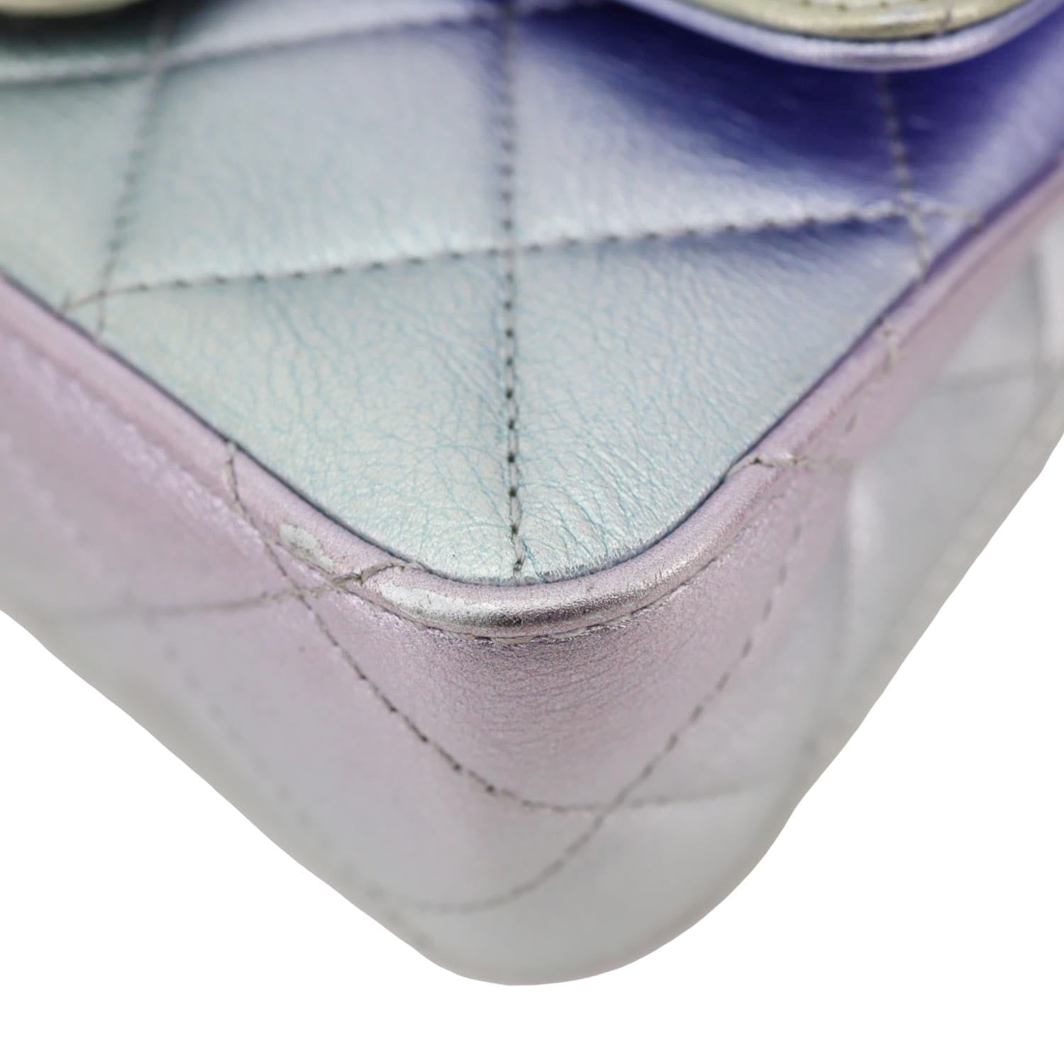 CHANEL Gradient Metallic Quilted Calfskin Leather Clutch Bag Silver