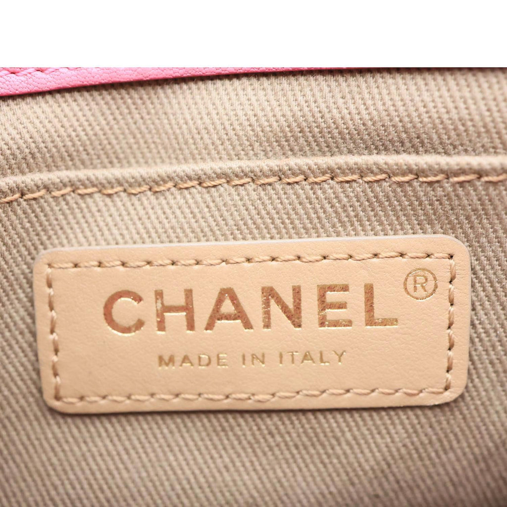 CHANEL CC Casual Trip Quilted Leather Messenger Bag Pink