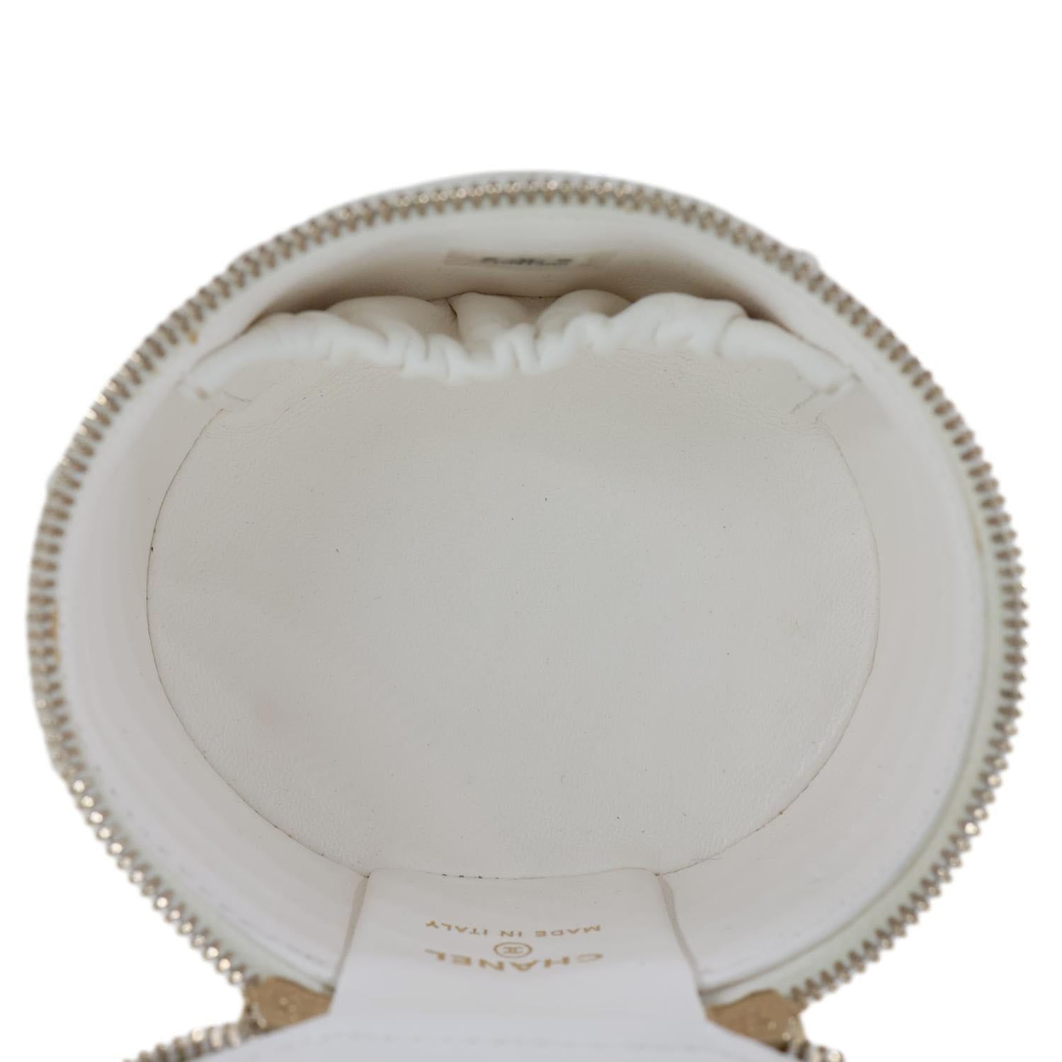 CHANEL Pearly Girl Round Quilted Lambskin Leather Top Handle Vanity Case With Chain White