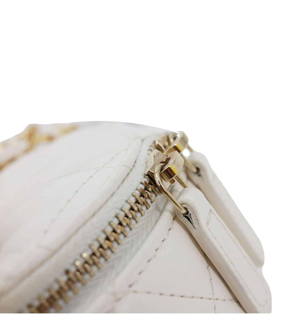 CHANEL Pearly Girl Round Quilted Lambskin Leather Top Handle Vanity Case With Chain White