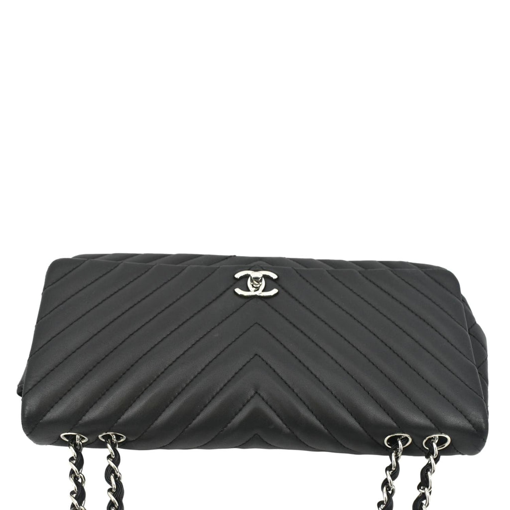 CHANEL Surpique Jumbo Chevron Lambskin Leather Flap Crossbody Bag Black