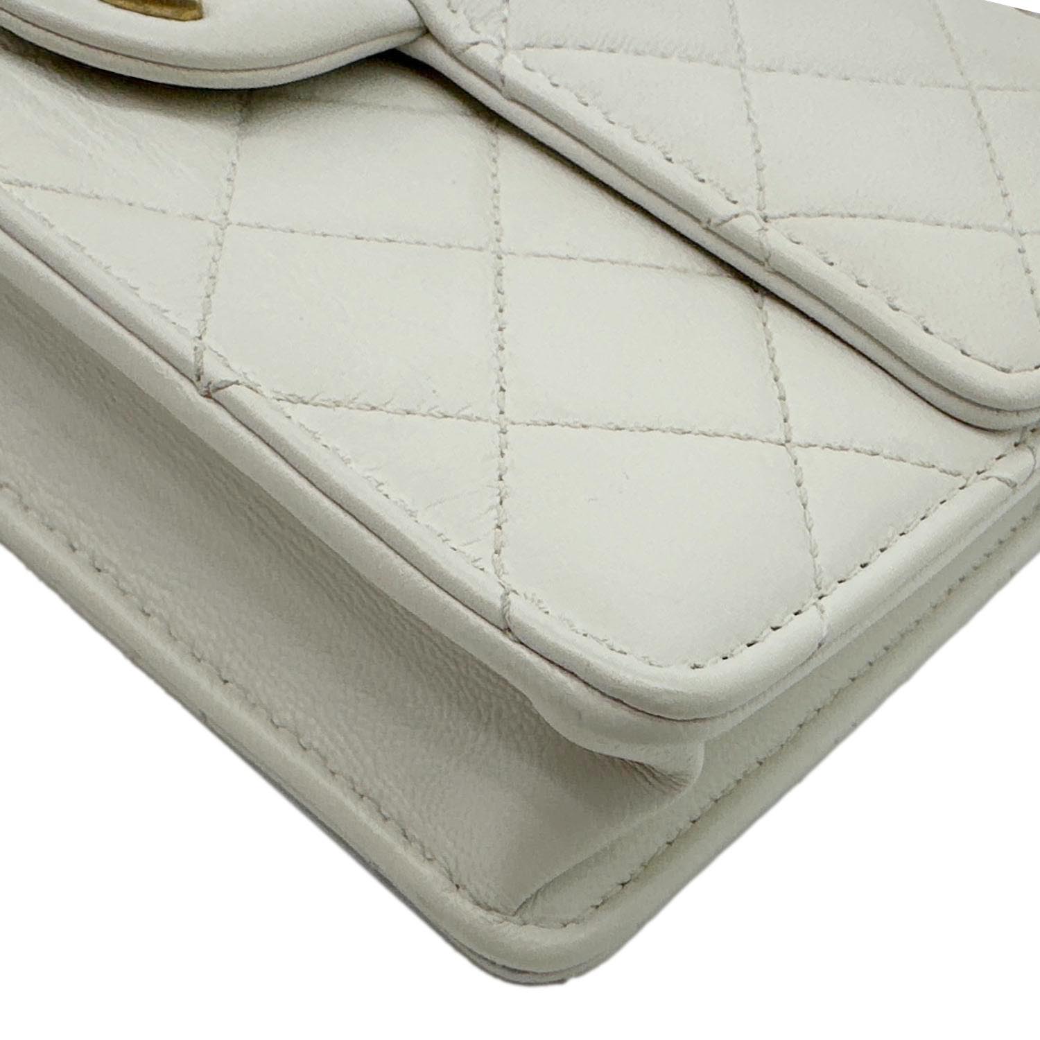 CHANEL Chic Pearls Flap Quilted Leather Shoulder Bag Off White