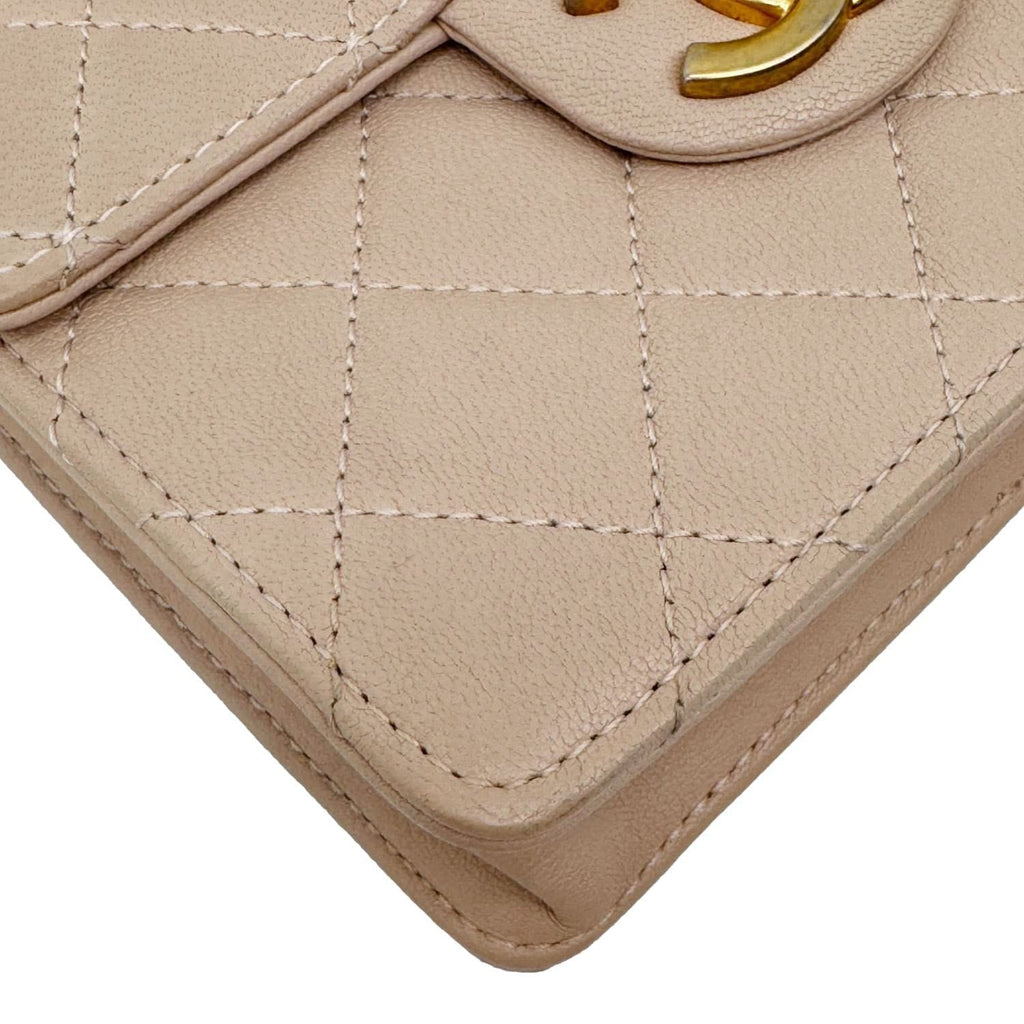 CHANEL Chic Pearls Flap Quilted Lambskin Leather Shoulder Bag Pink