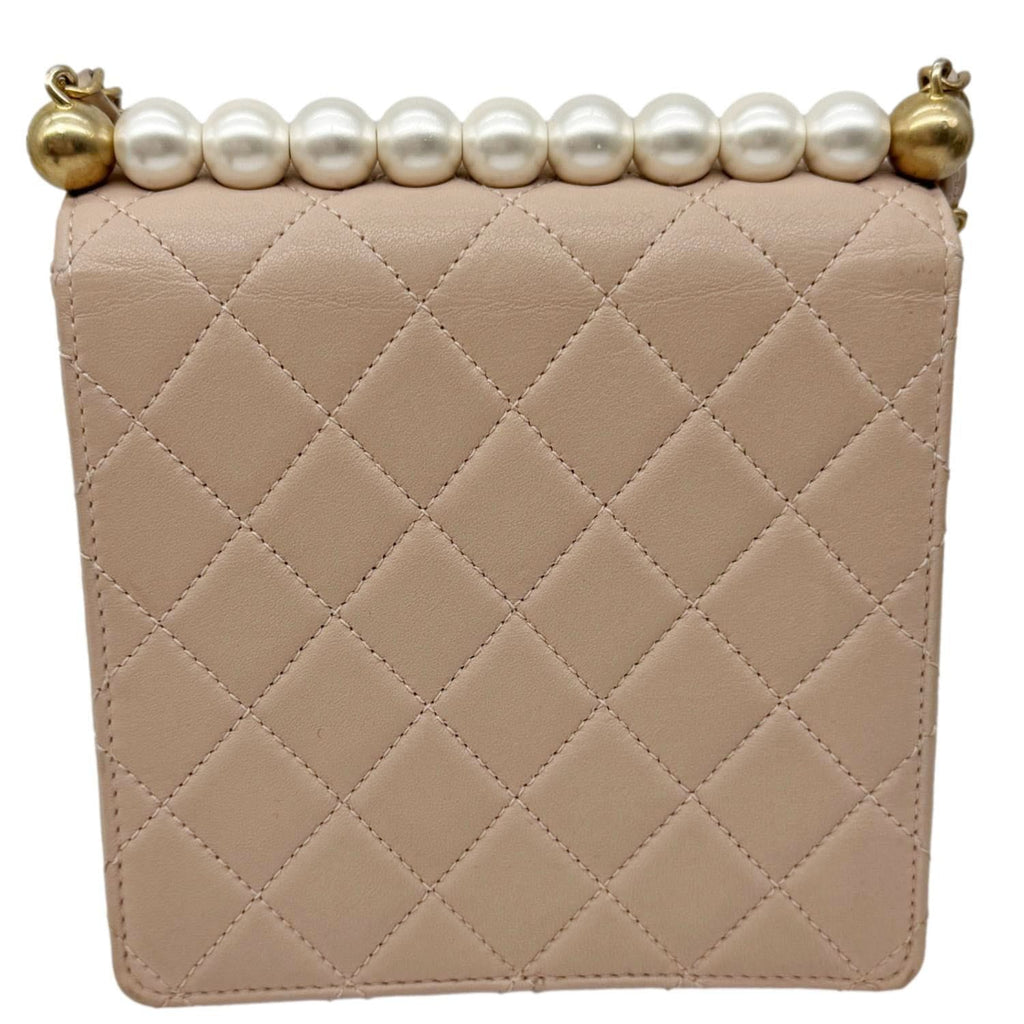 CHANEL Chic Pearls Flap Quilted Lambskin Leather Shoulder Bag Pink