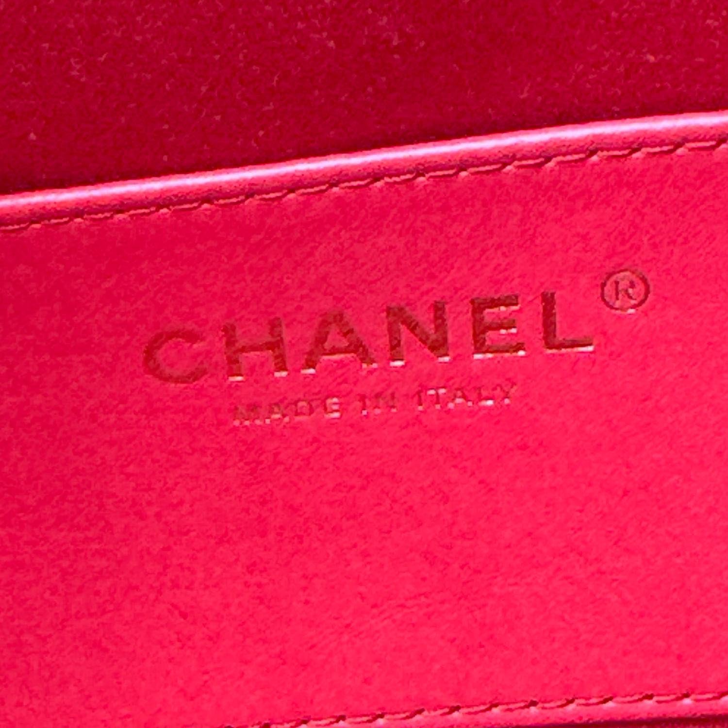 CHANEL 25 Mini Quilted Caviar Leather Hobo Bag Red