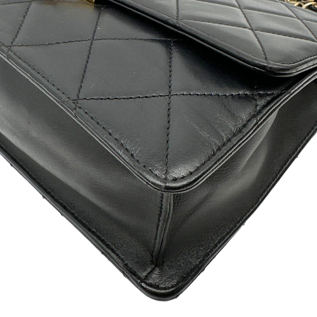 CHANEL Golden Class Flap Quilted Lambskin Leather Shoulder Bag Black