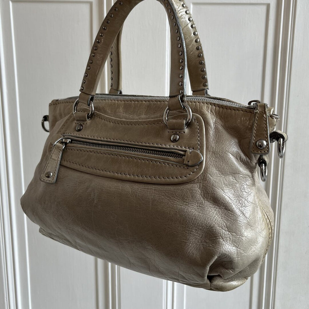 🔥 Authentic Miu Miu Studded Charm Leather Beige Shoulder Bag Pre-owned 🔥