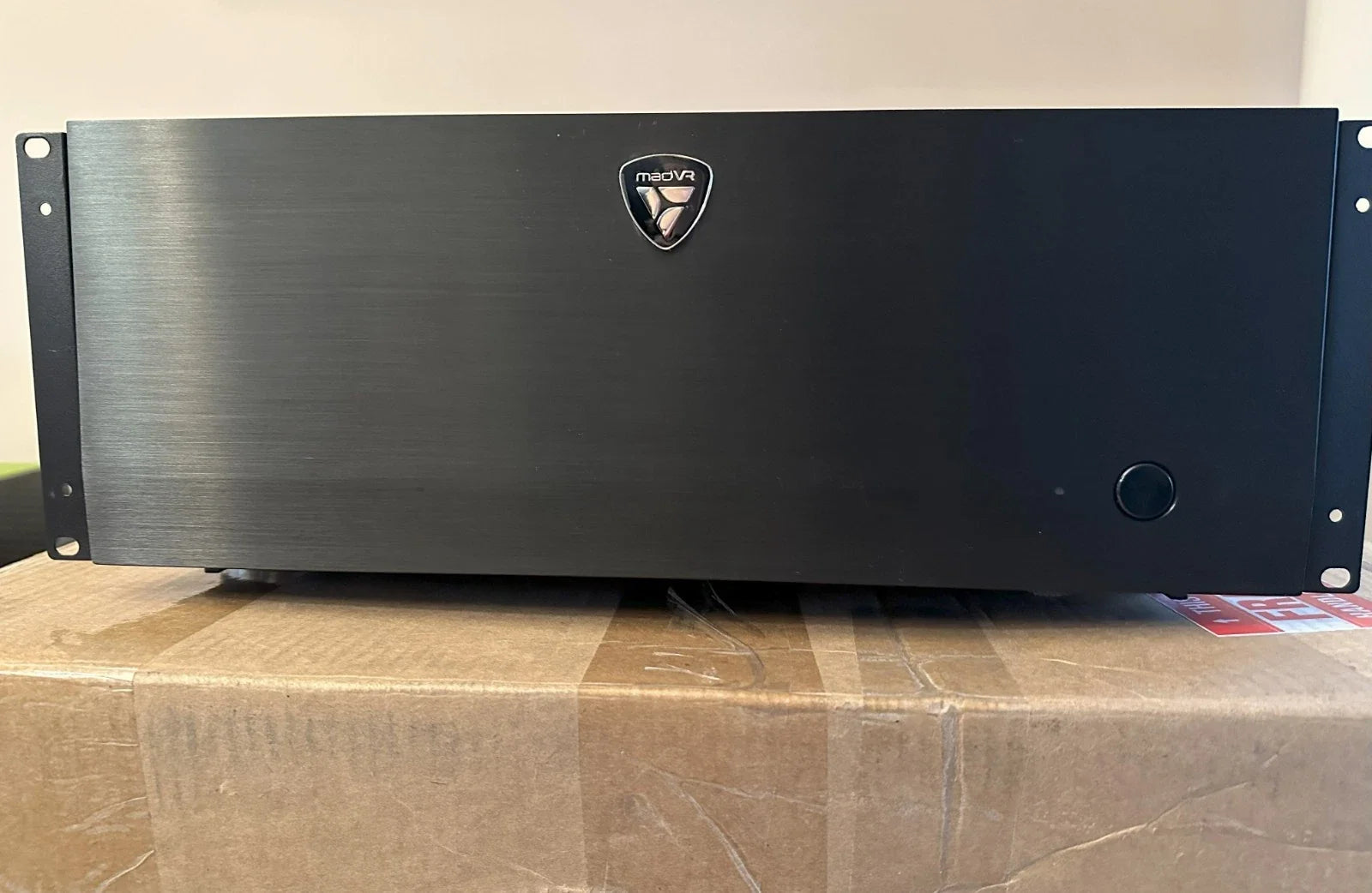 MadVR Envy Extreme MK1.5 – Fully Featured with RTX 4070 Ti Super + 1 Year Warran