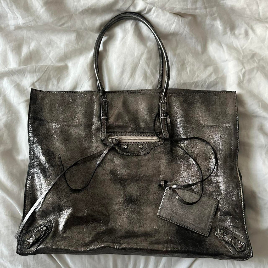 🔥 Authentic METALLIC BALENCIAGA PAPIER BAG Pre-owned 🔥